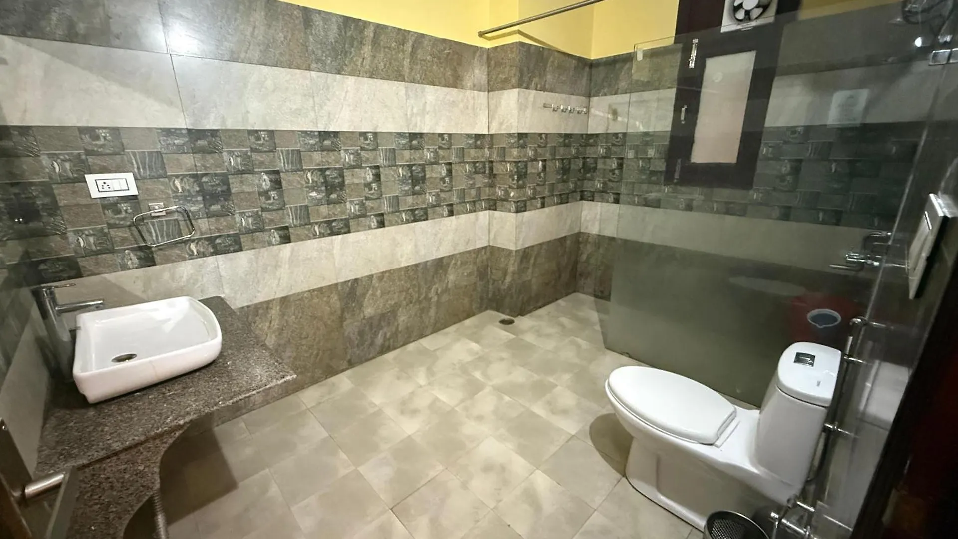 Valley Home Inn Shimla Bed & Breakfast